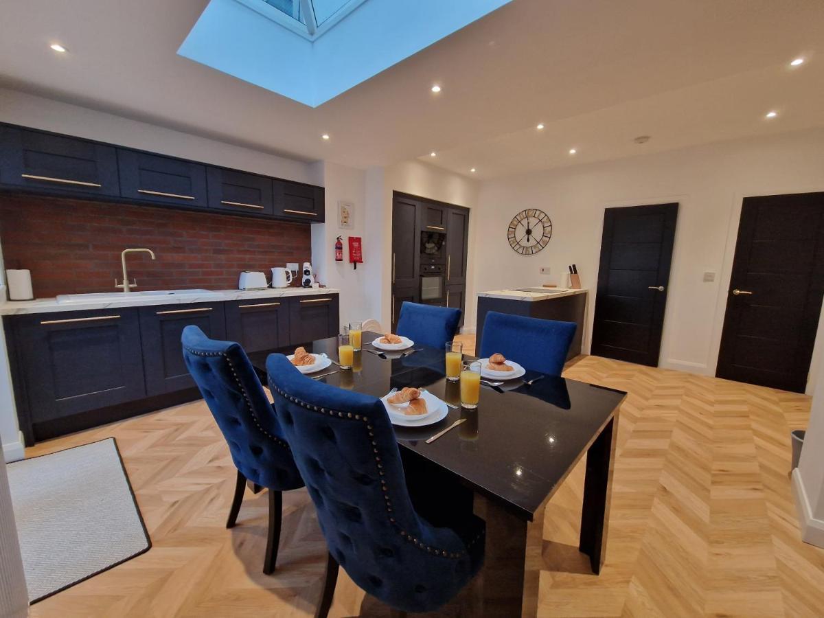3 Bedroom Stylish Home Merthyr ميرثير تيدفيل المظهر الخارجي الصورة