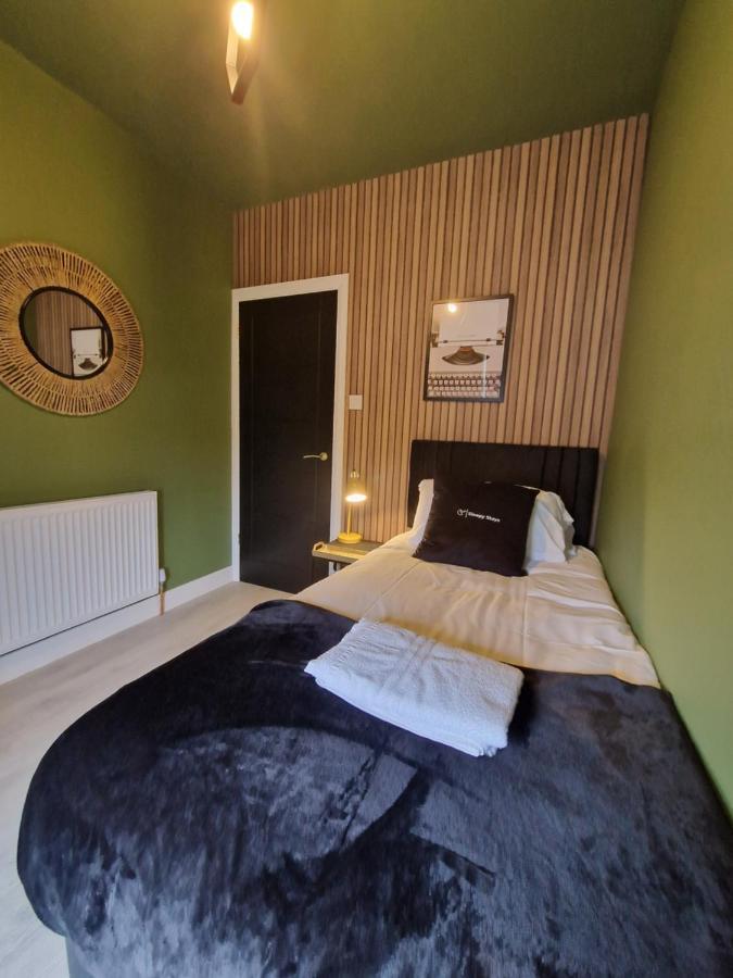 3 Bedroom Stylish Home Merthyr ميرثير تيدفيل المظهر الخارجي الصورة