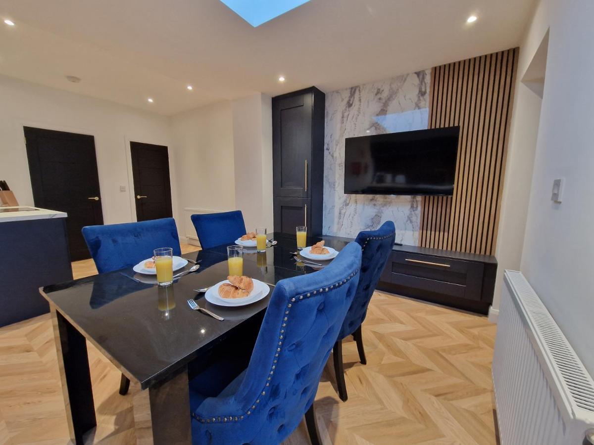 3 Bedroom Stylish Home Merthyr ميرثير تيدفيل المظهر الخارجي الصورة