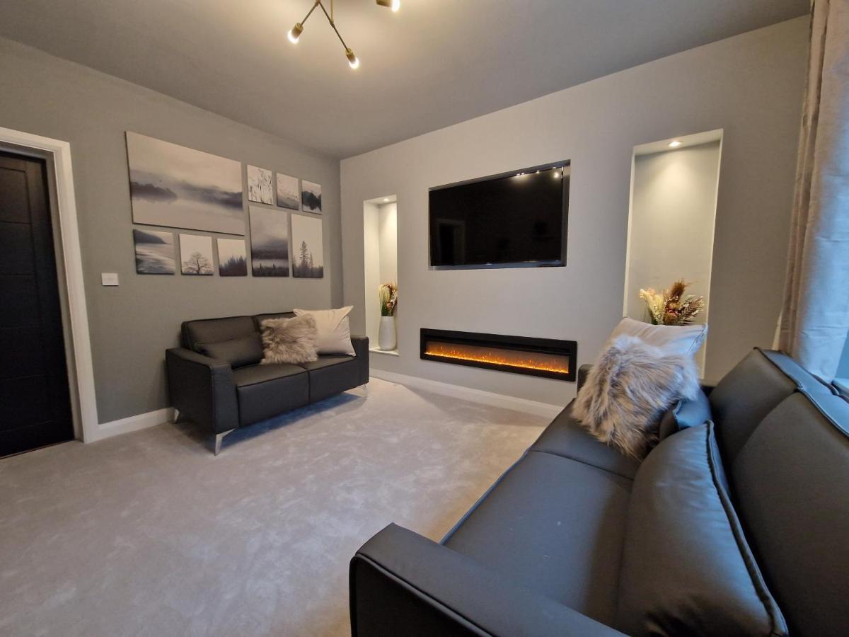 3 Bedroom Stylish Home Merthyr ميرثير تيدفيل المظهر الخارجي الصورة